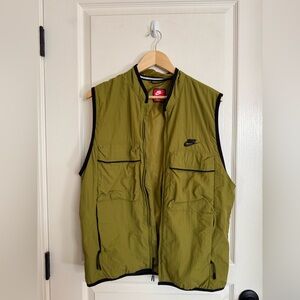 Nike Tech Men’s Woven Utility Vest